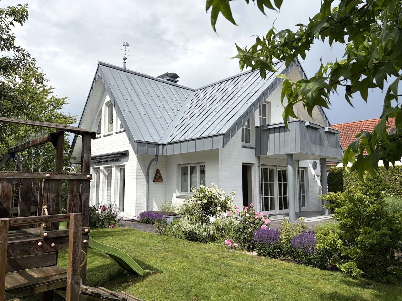 Traumhaftes Einfamilienhaus in wunderbarer Lage in einer Sackgasse ! - Foto 4
